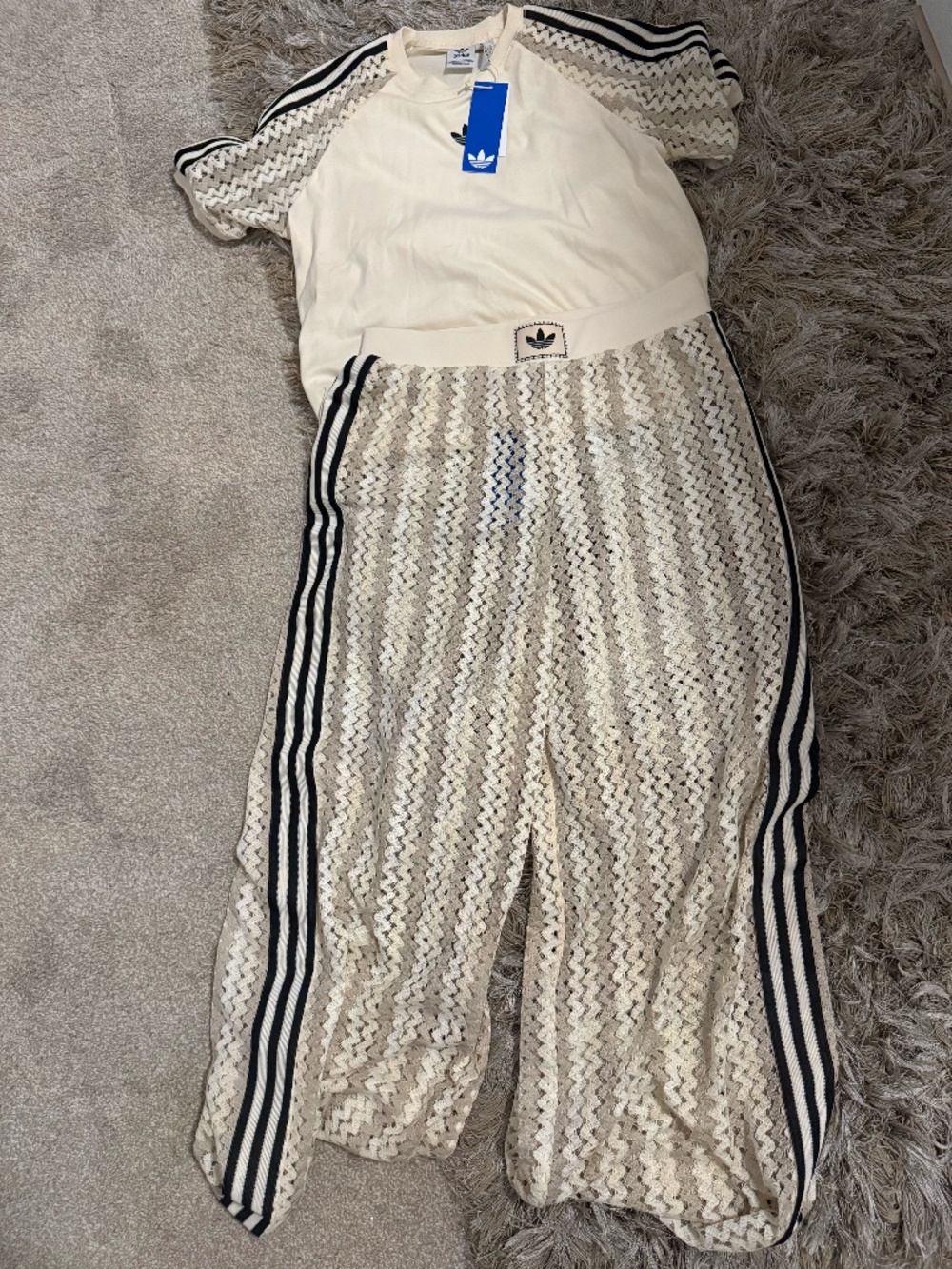 adidas Originals Summer Glow set; pants (large) top (medium) New with tags